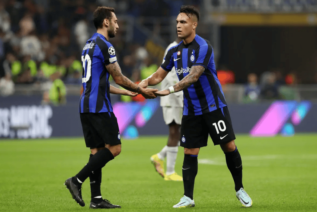 记者：帕尔默缺席欧冠赛前训练，但球员并未受伤（记者：帕尔默未参加欧冠赛前训练，确认无伤病）