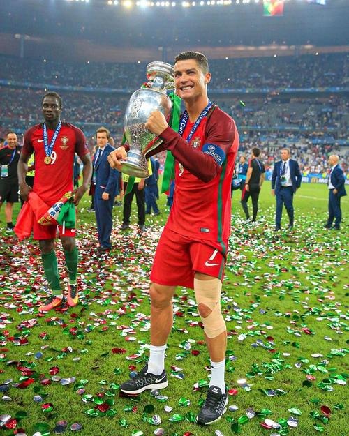 德转公布英超U21身价榜，切尔西18岁新星8000万欧居首（德转发布英超U21身价榜：切尔西18岁新星以8000万欧登顶）