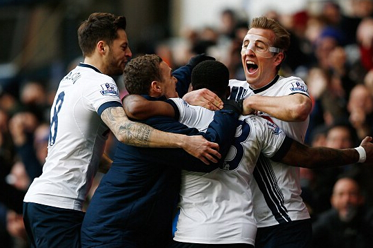 37岁80天，莱万是西甲历史上演帽子戏法第四年长的球员（莱万37岁80天，成为西甲历史上第4年长完成帽子戏法的球员）