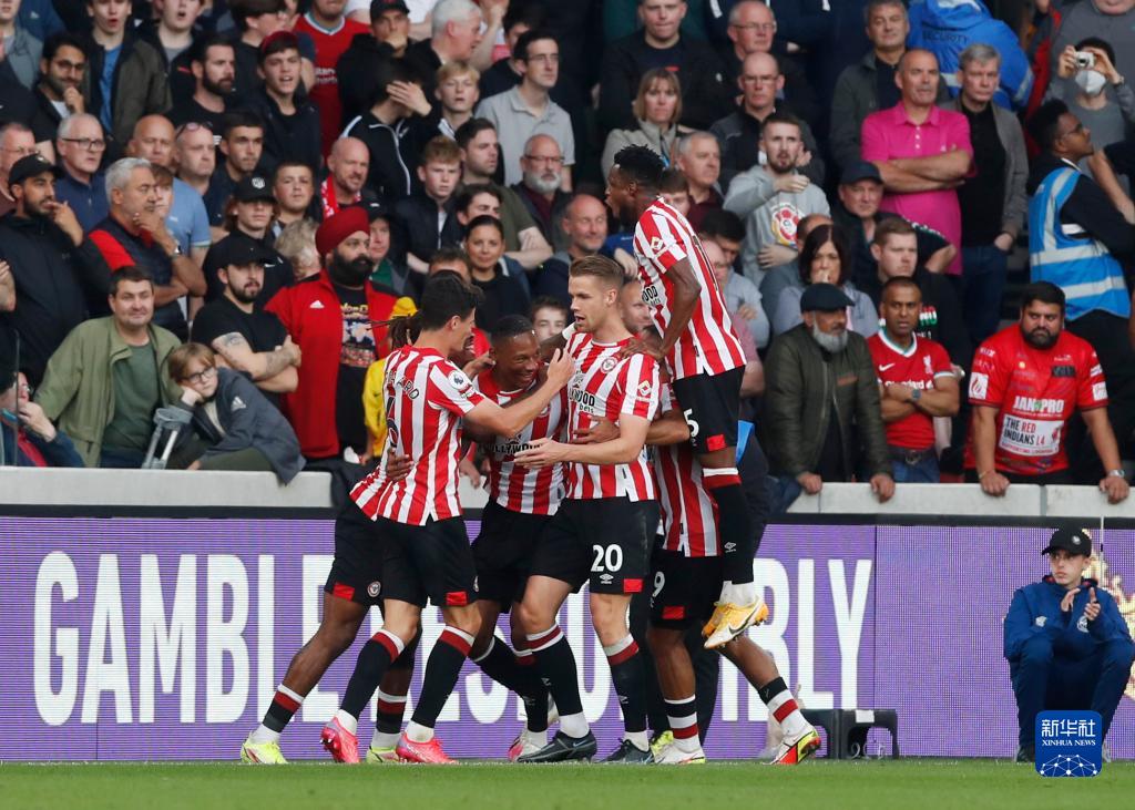 德保罗：我们会竭尽全力卫冕世界杯，希望能像2022年那样顺利（德保罗：全力冲击世界杯卫冕，盼再现2022年的顺利）