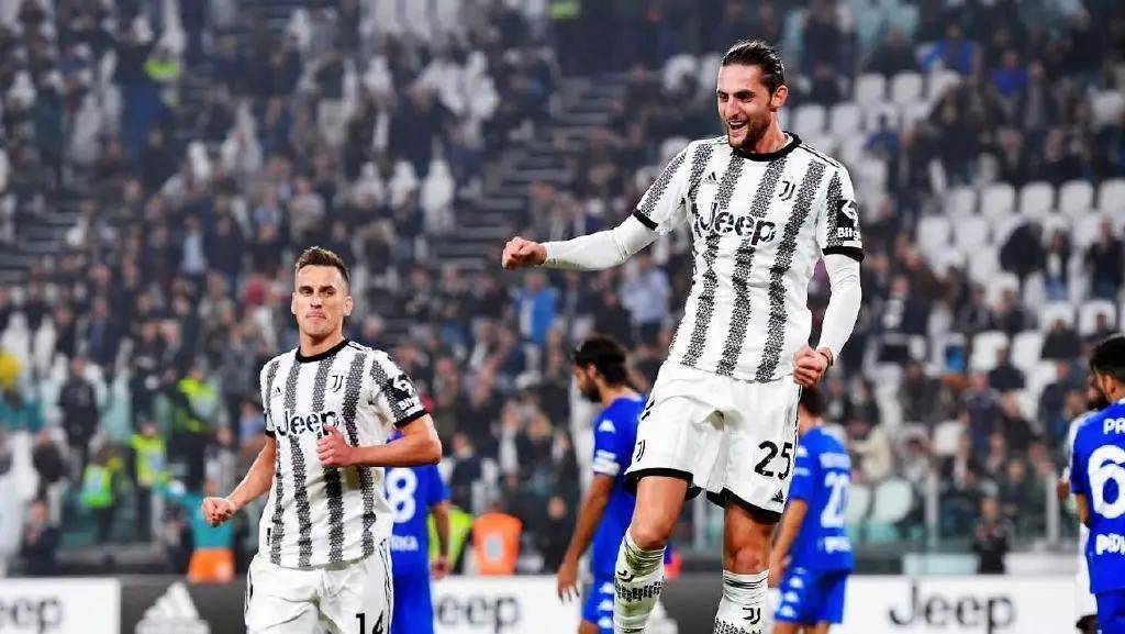 TA：阿隆索世俱杯期间曾进行钓鱼测试，发现更衣室有人泄密（TA称阿隆索在世俱杯期间进行“钓鱼”测试，证实更衣室存在泄密）