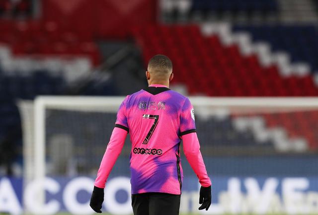 韩国U22金东真：我们专注度有问题，中国队抓住了我们失误（韩国U22球员金东真：专注度不足，我们的失误被中国队抓住）