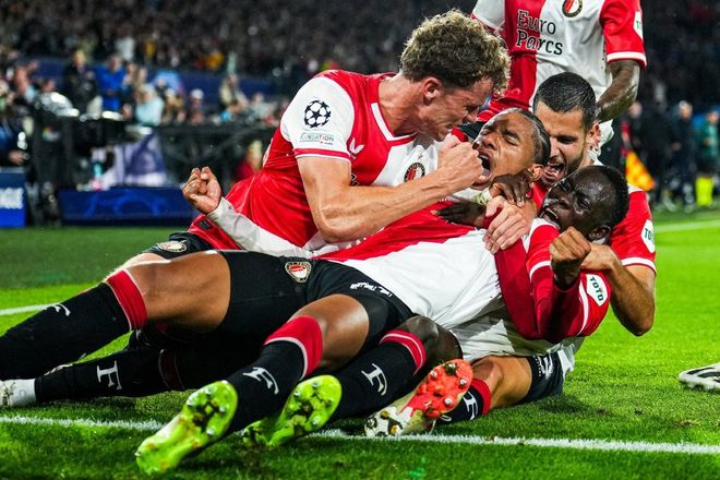 迪斯蒂法诺赢得超级金球奖36周年，皇马在官方社媒发文庆祝（皇马官方社媒纪念迪斯蒂法诺加冕超级金球36周年）