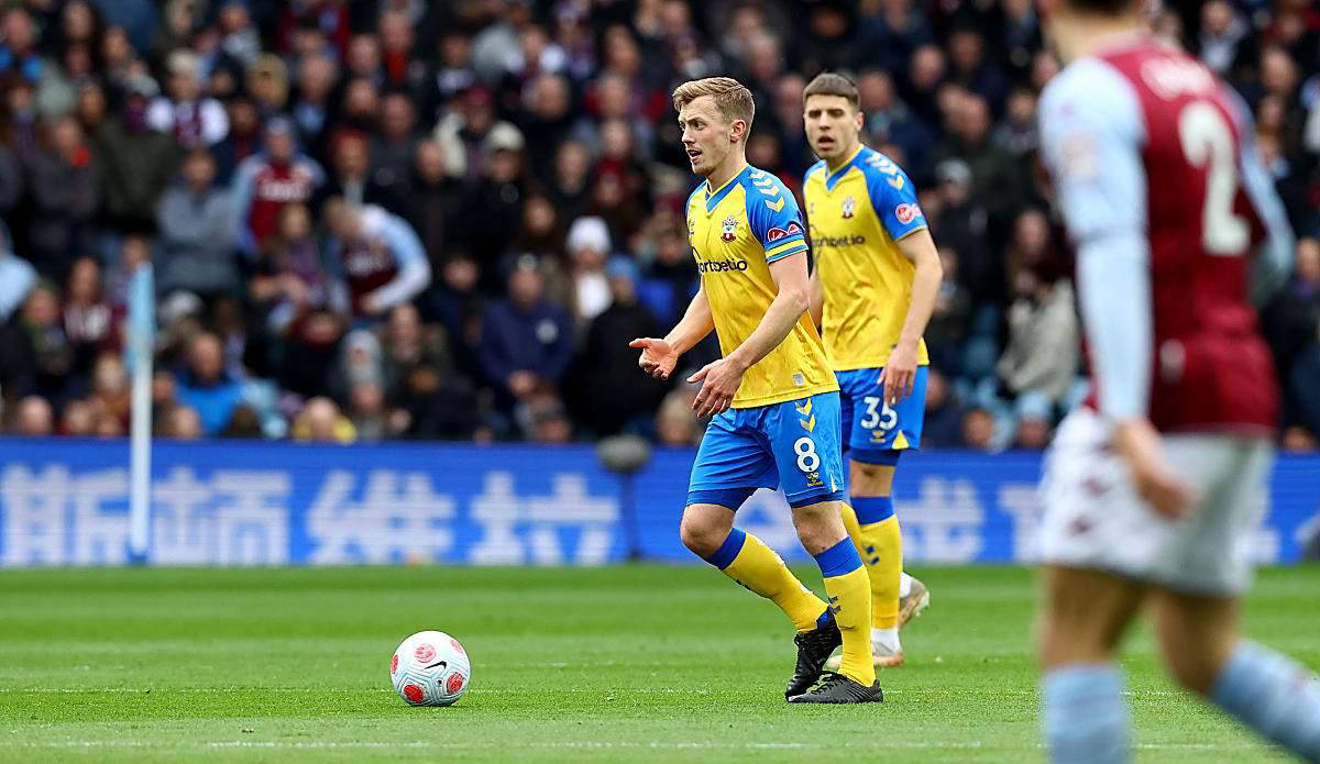 曼联队长B费已确定因腿筋受伤将缺席对阵纽卡斯尔联的比赛（曼联队长B费腿筋受伤，确定缺席与纽卡斯尔联一战）